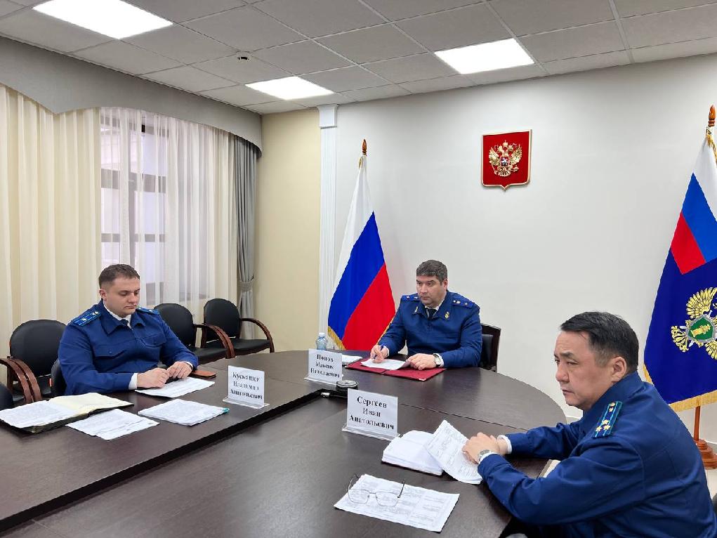 Прокурор Республики Саха (Якутия) Максим Попов провел личный прием предпринимателей из 7 районов республики