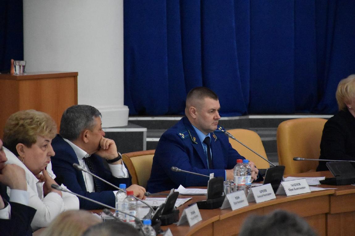 По инициативе прокурора региона Орловским областным Советом народных депутатов принят закон в сфере охраны здоровья