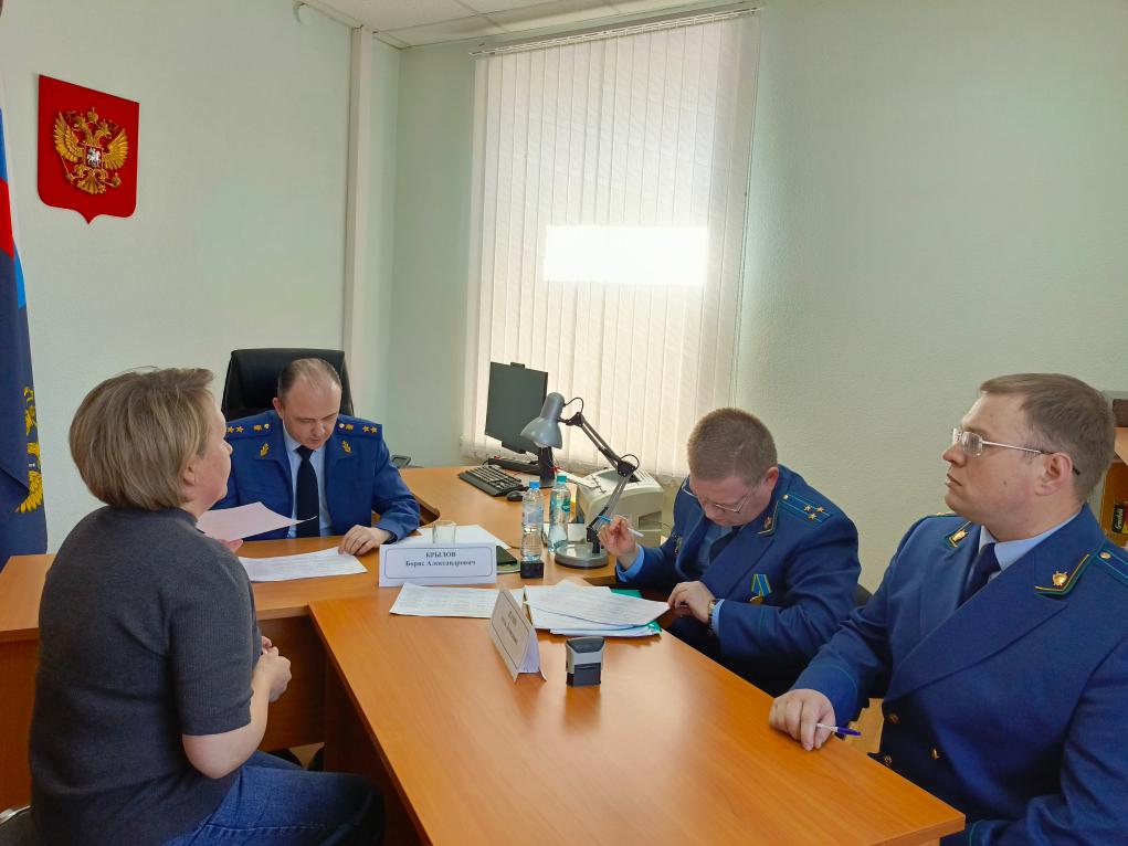 Сегодня, 18 апреля 2025 года, прокурор Свердловской области Борис Крылов провел личный прием жителей Алапаевского, Артемовского и Режевского районов