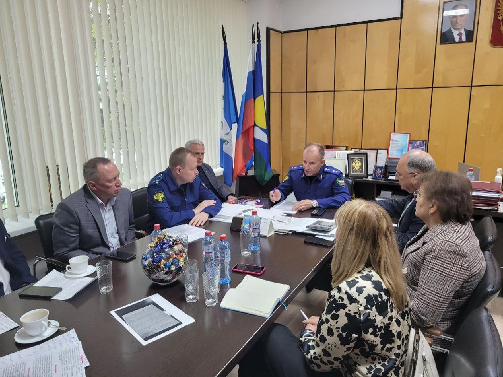На контроле прокурора Иркутской области Ханько А.В. находится установление обстоятельств гибели и травмирования несовершеннолетних в Слюдянском районе