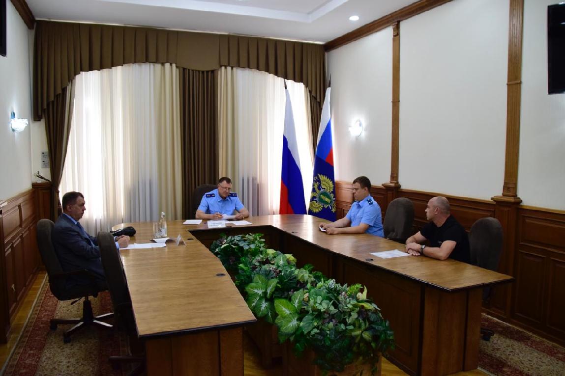 Руководством прокуратуры края проведен личный прием хозяйствующих субъектов