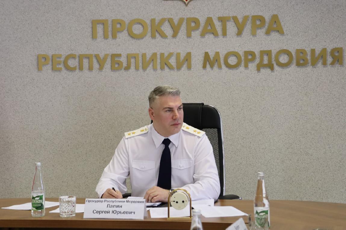 В прокуратуре республики обсуждены  проблемы несовершеннолетних