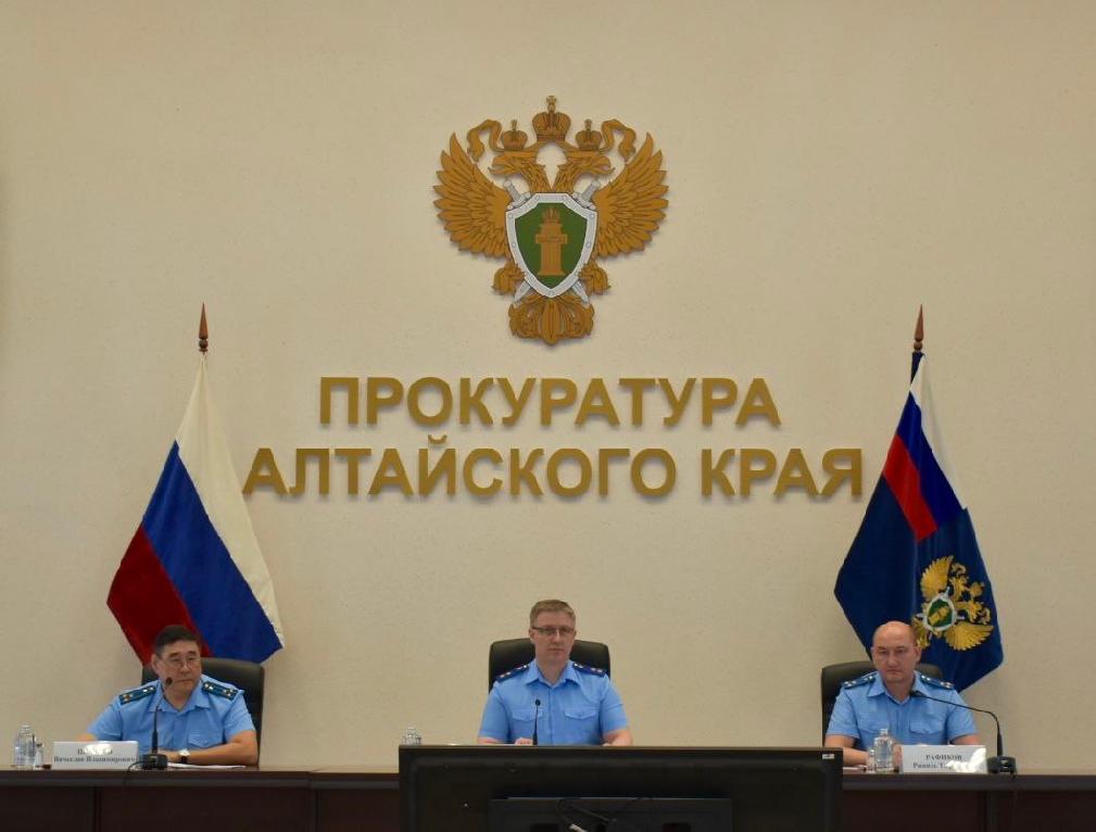 Прокурор Алтайского края Антон Герман провел заседание коллегии по вопросам социальной защиты и социального обслуживания инвалидов в регионе
