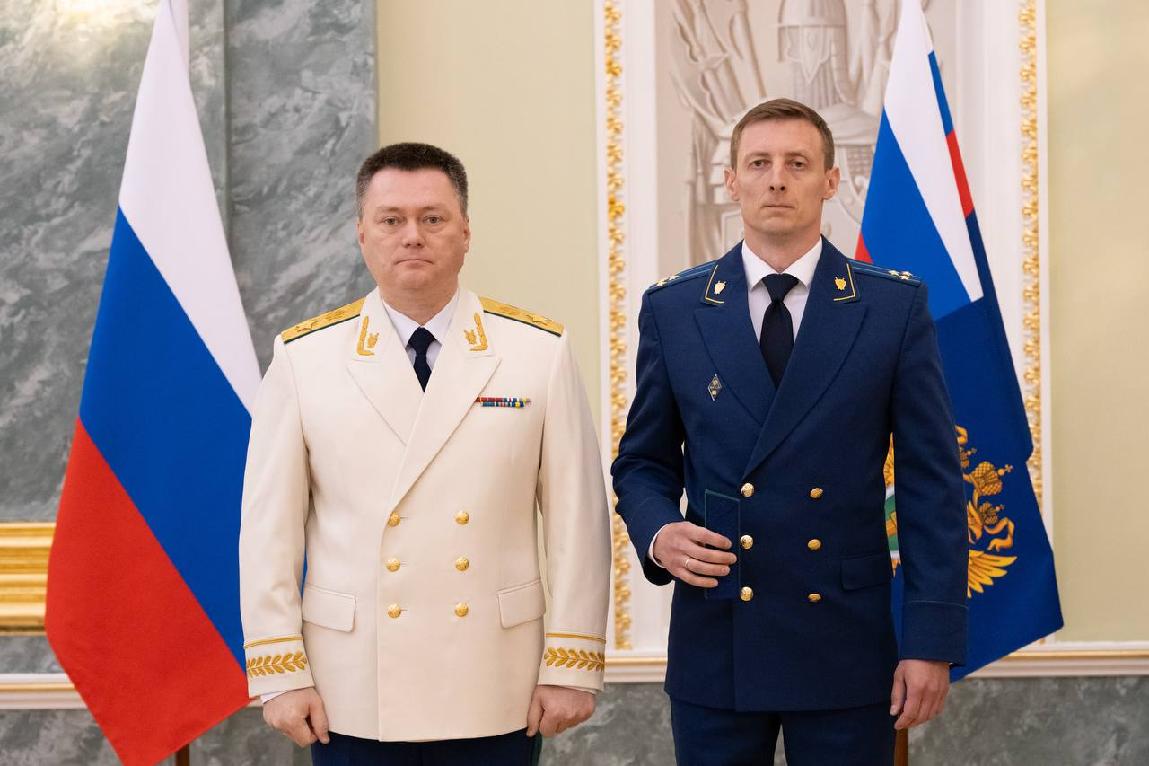 Первый заместитель прокурора Республики Башкортостан Евгений Бендовский удостоен классного чина  государственный советник юстиции 3 класса