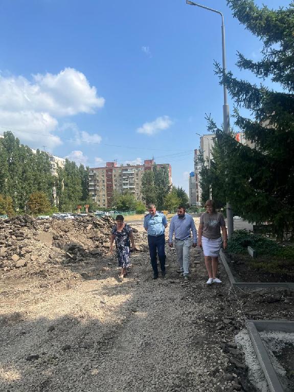 Прокурор Саратовской области Сергей Владимирович Филипенко проинспектировал ход выполнения ремонтных работ в учреждениях образования