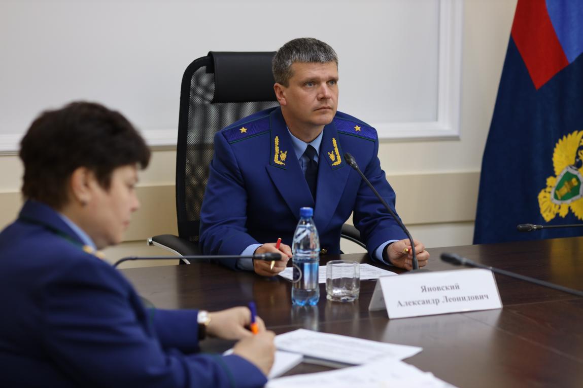 Прокурор Забайкальского края Александр Яновский провел личный прием жителей Оловяннинского муниципального округа