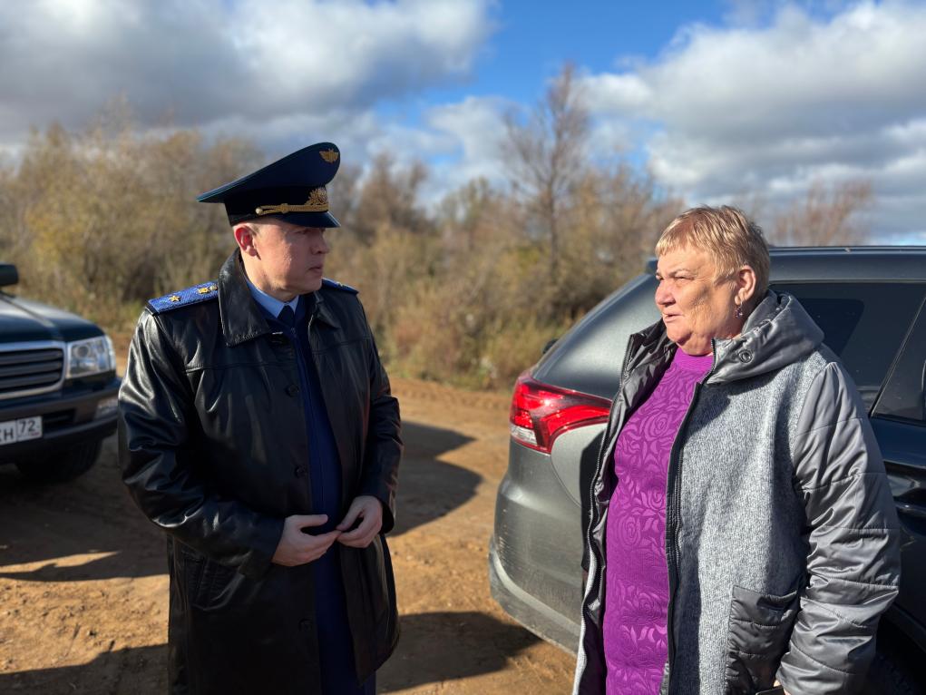 Прокурор Тюменской области Александр Попов посетил Казанский муниципальный округ с рабочим визитом