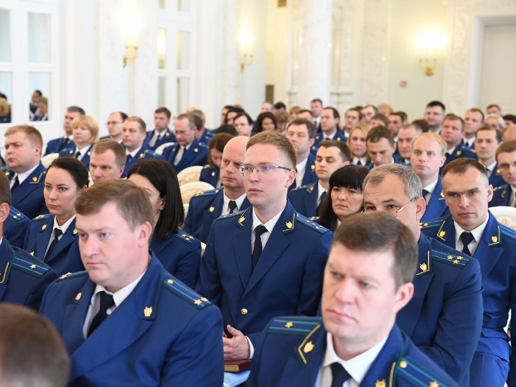 Прокуратуры санкт петербурга районы. Прокуратура Санкт-Петербурга. Совещание с генеральным прокурором. Интерьеры прокуратура Санкт-Петербурга. Прокуратура Санкт Петербурга зал совещаний.