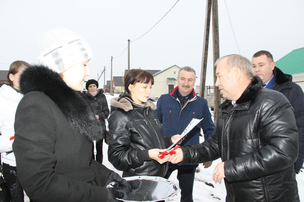 Погода в исаклах на сегодня. Подслушано Исаклы Самарской. Из рук в руки Исаклы Самарской области. Вести Исаклы. Прокурор Исаклов Самарской области.