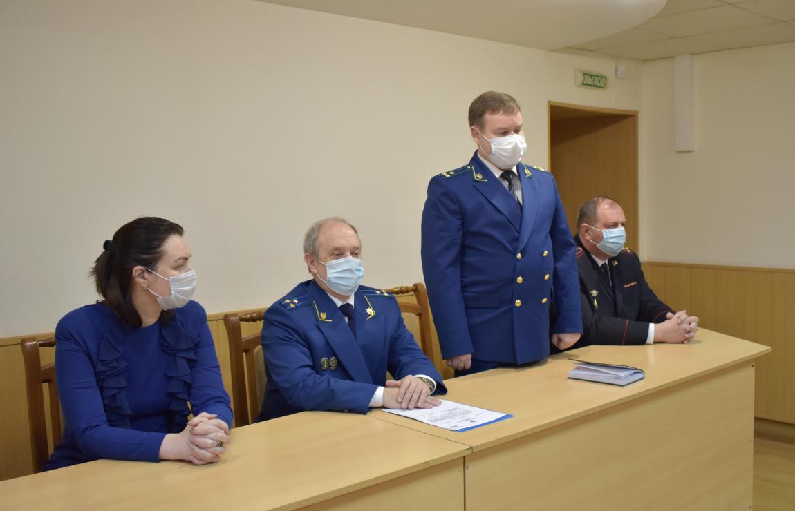 Прокуратура омск сайт. Прокуратура Омской области Омск. Студеникин прокурор Омской области.