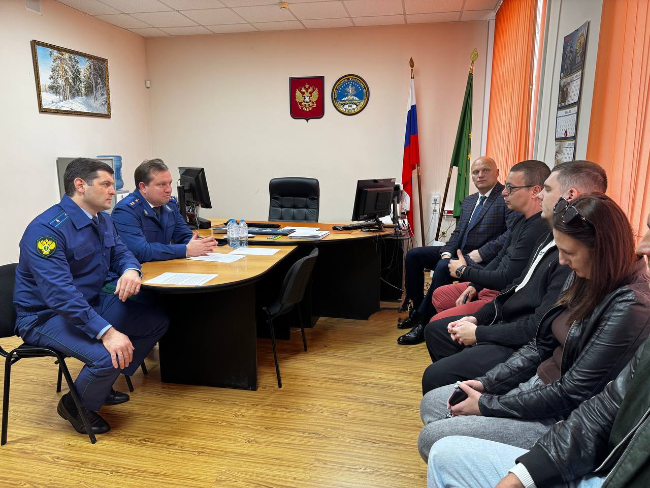 Прокурор Республики Адыгея Игорь Шевченко провел выездной прием граждан, в том числе членов семей участников СВО и местных предпринимателей 