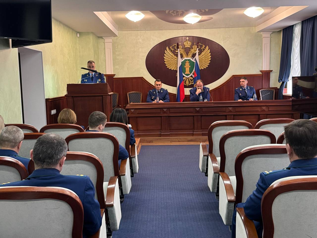 Под председательством прокурора Белгородской области Владимира Торговенкова состоялось заседание коллегии, на котором подведены итоги работы по государственно-патриотическому воспитанию в 2024-2025 гг.