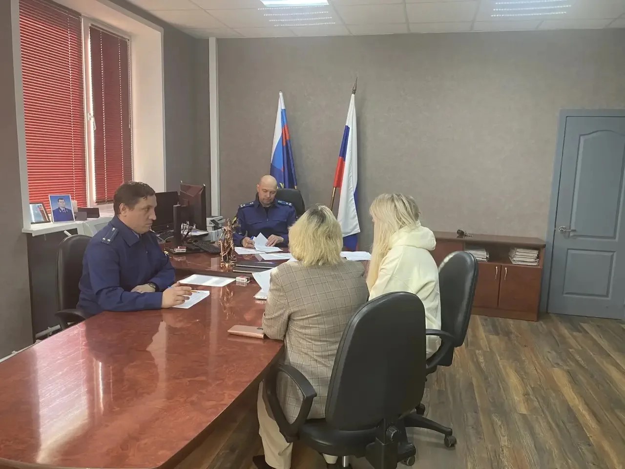 Заместитель прокурора Татарстана Владимир Посохов провел личный прием граждан в Мензелинске