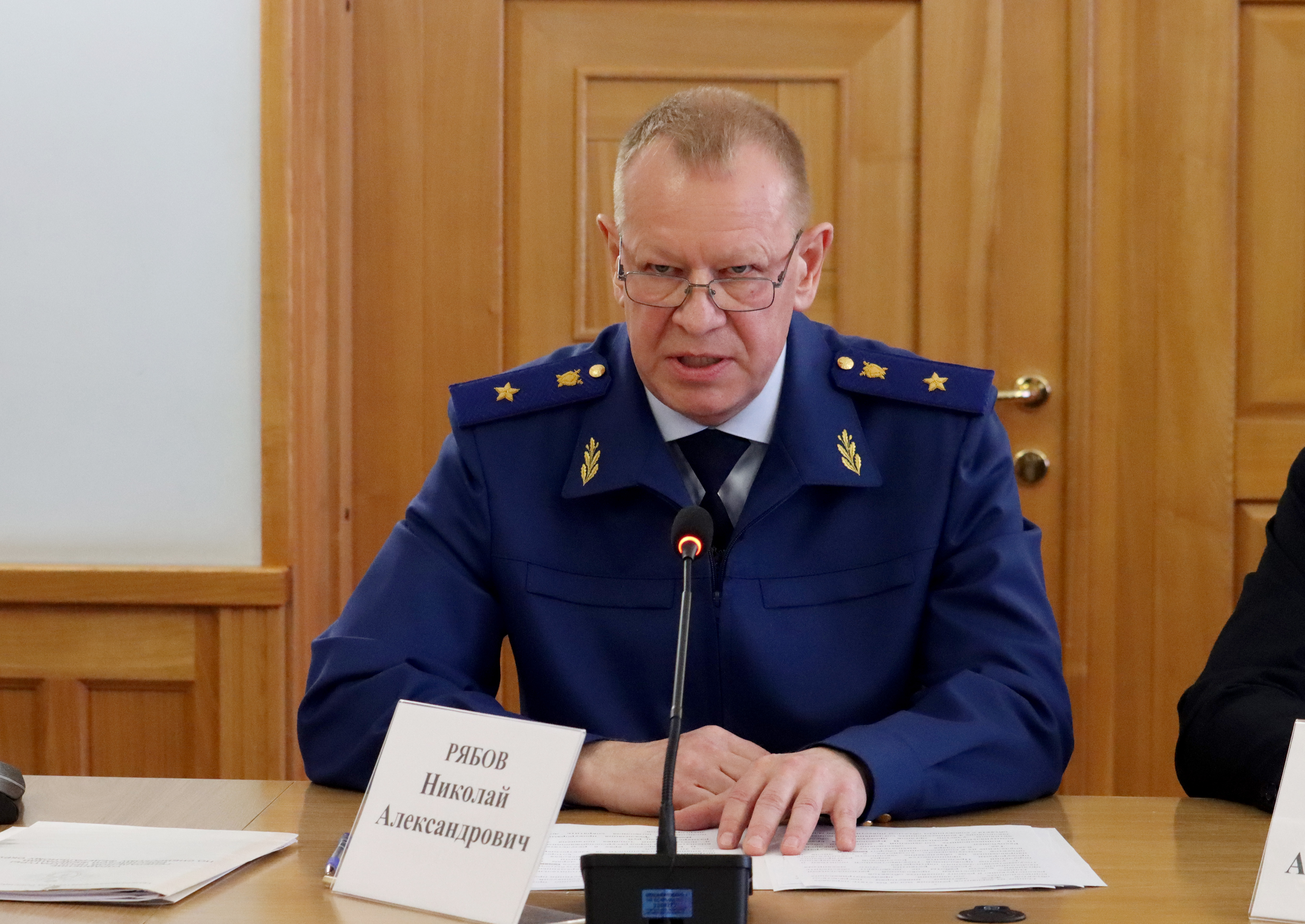 Начальник управления Генеральной прокуратуры Российской Федерации по Сибирскому федеральному округу Николай Рябов принял участие в окружном совещании по вопросам готовности к прохождению отопительного сезона 2025-2026 годов