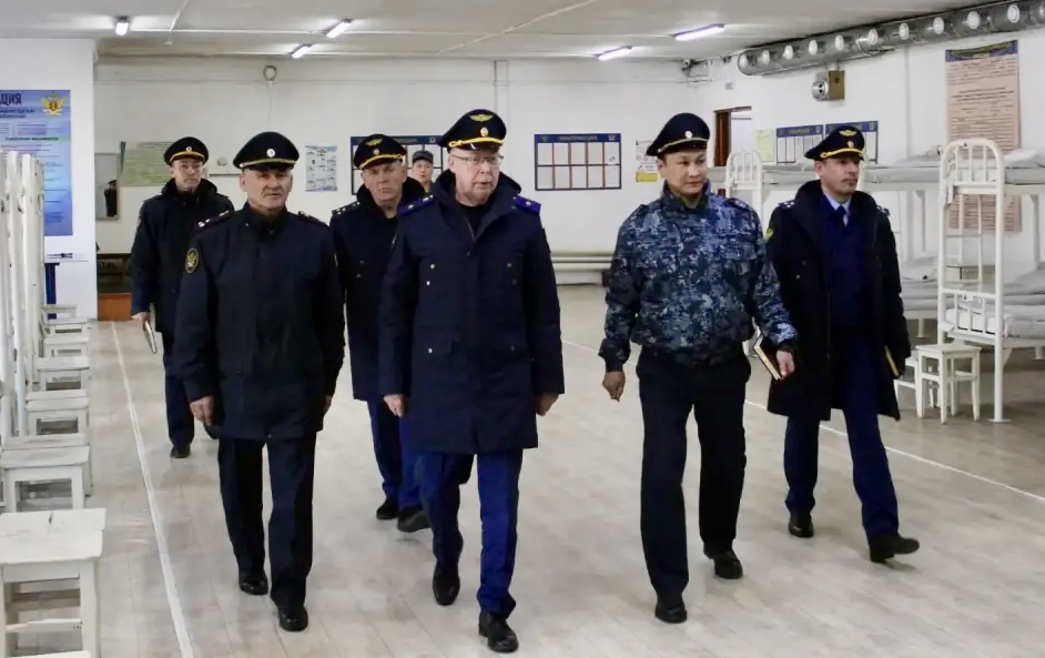 Прокурор республики Ботвинкин Евгений Борисович проверил условия содержания осужденных    