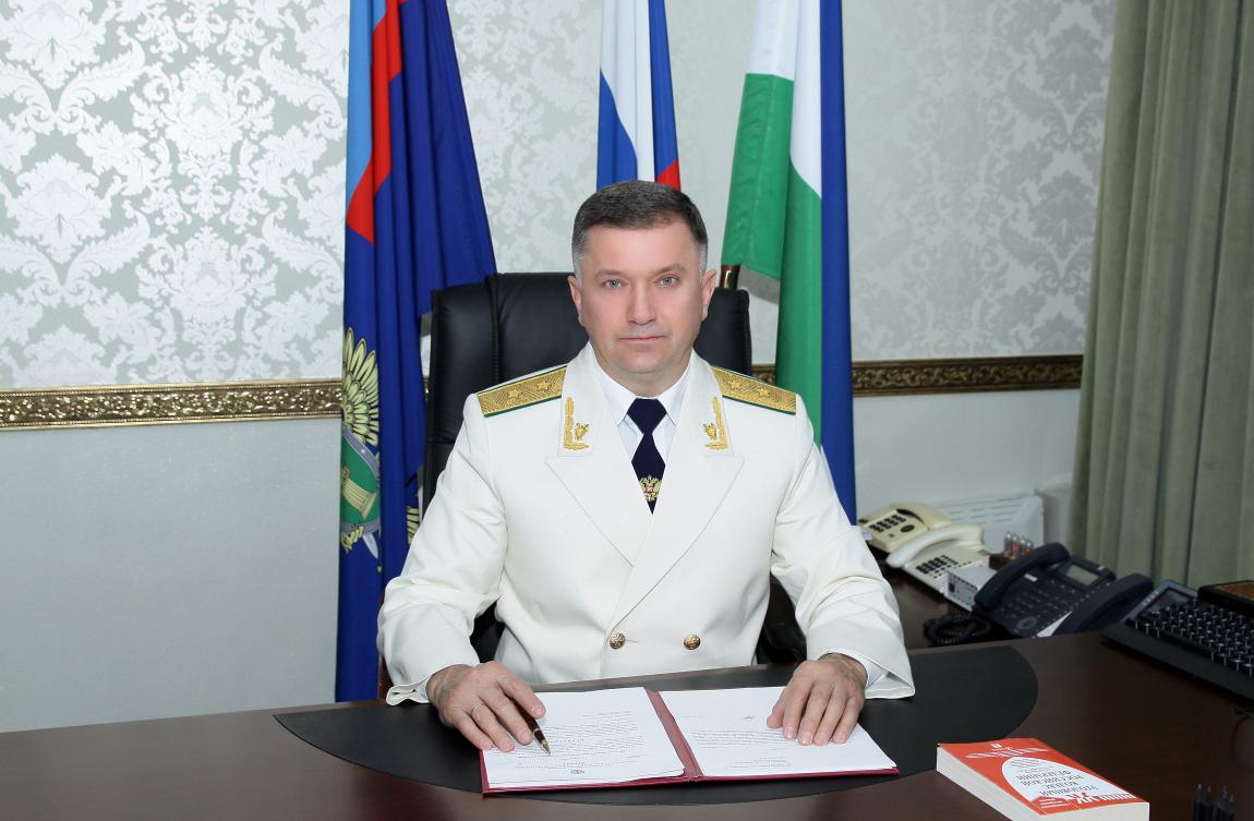 Поздравление прокурора Кабардино-Балкарской Республики Николая Хабарова с праздником Великой Победы