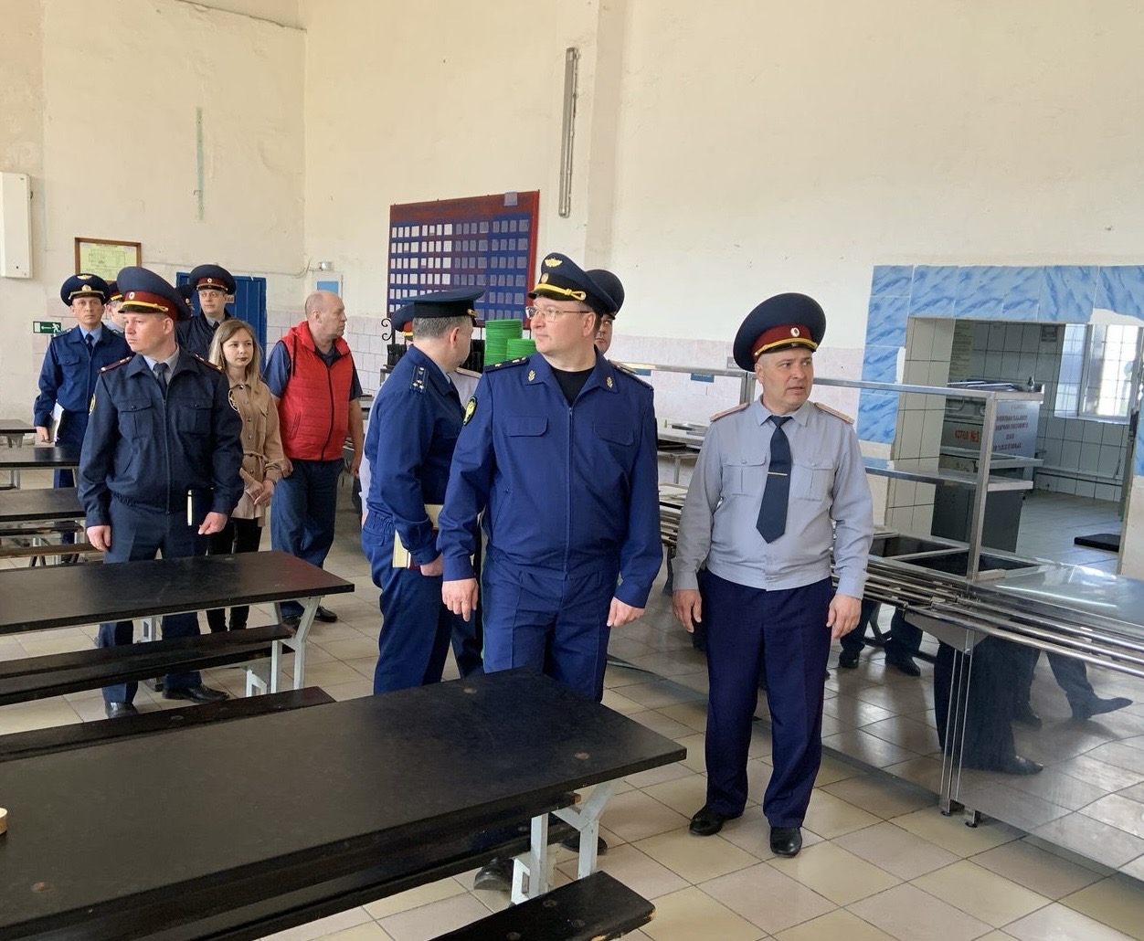 Сегодня прокурор Курганской области Владислав Московских посетил исправительную колонию строгого режима № 2, расположенную в с. Просвет Кетовского района