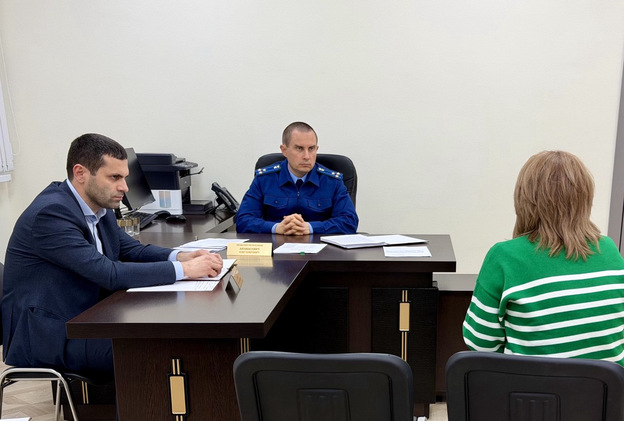 Прокурор Республики Северная Осетия – Алания Олег Апанасевич провел выездной прием граждан в Правобережном районе республики