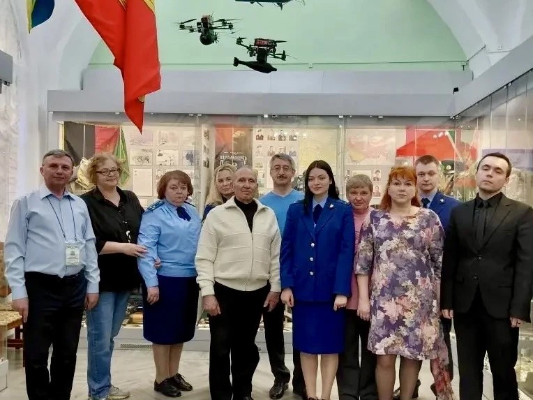 Работники и ветераны прокуратуры области совместно посетили Военно-исторический музей в Костроме