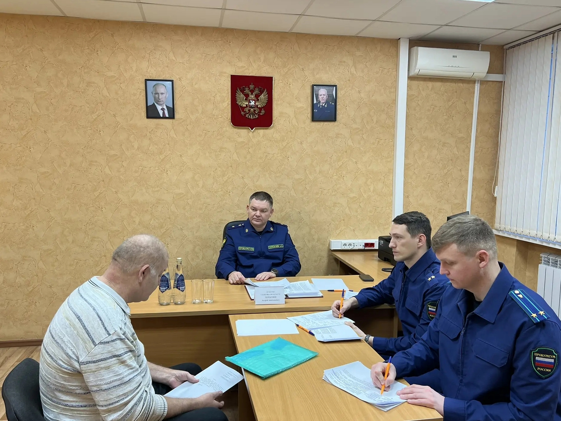 Прокурор Ульяновской области провел личный прием жителей Сенгилеевского района