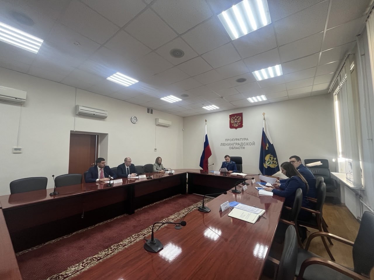 Исполняющий обязанности прокурора Ленинградской области провёл приём предпринимателей
