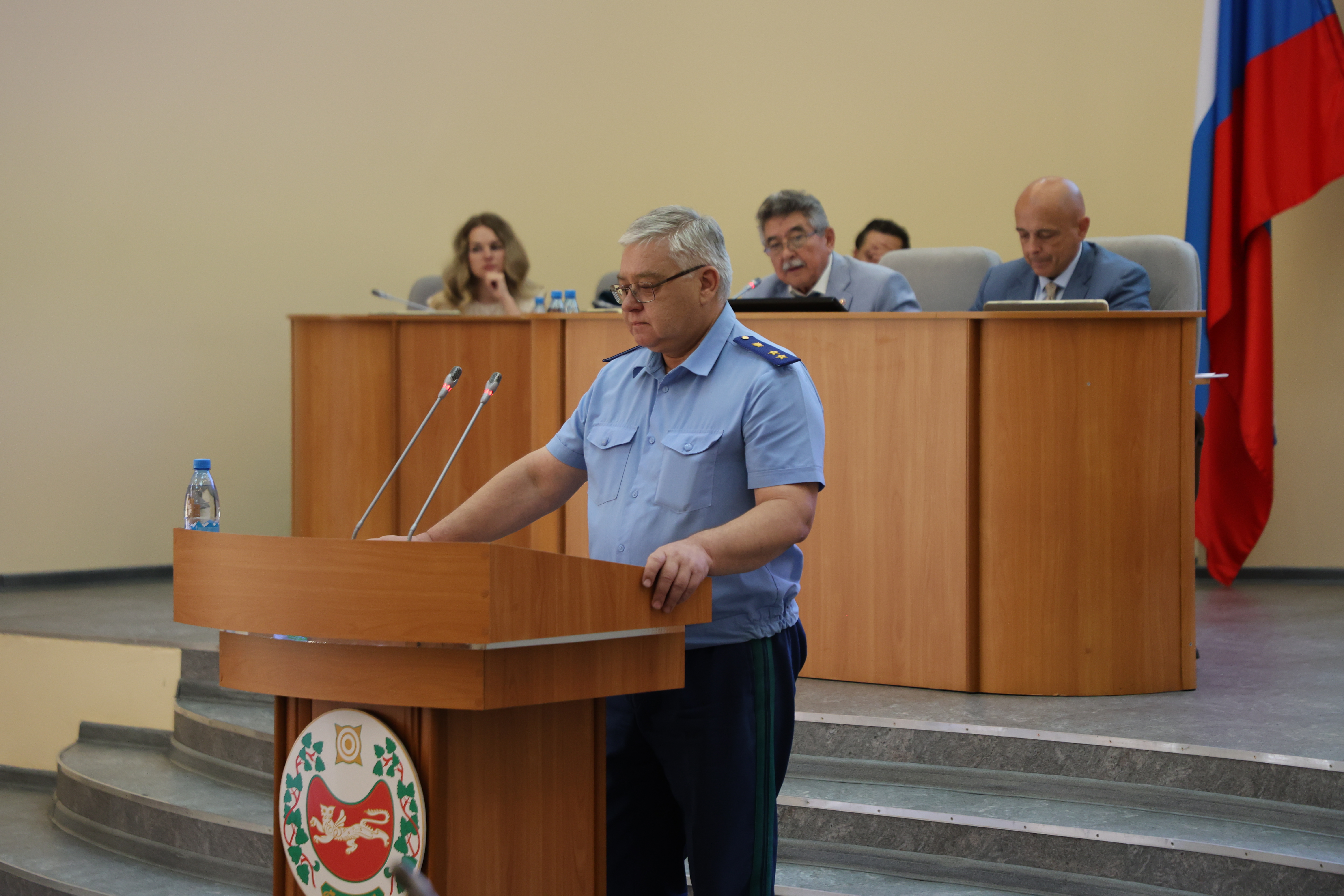 Прокурор Республики Хакасия Сергей Фирсов представил законопроект, направленный на формирование специализированного жилищного фонда для детей-сирот и детей, оставшихся без попечения родителей 
