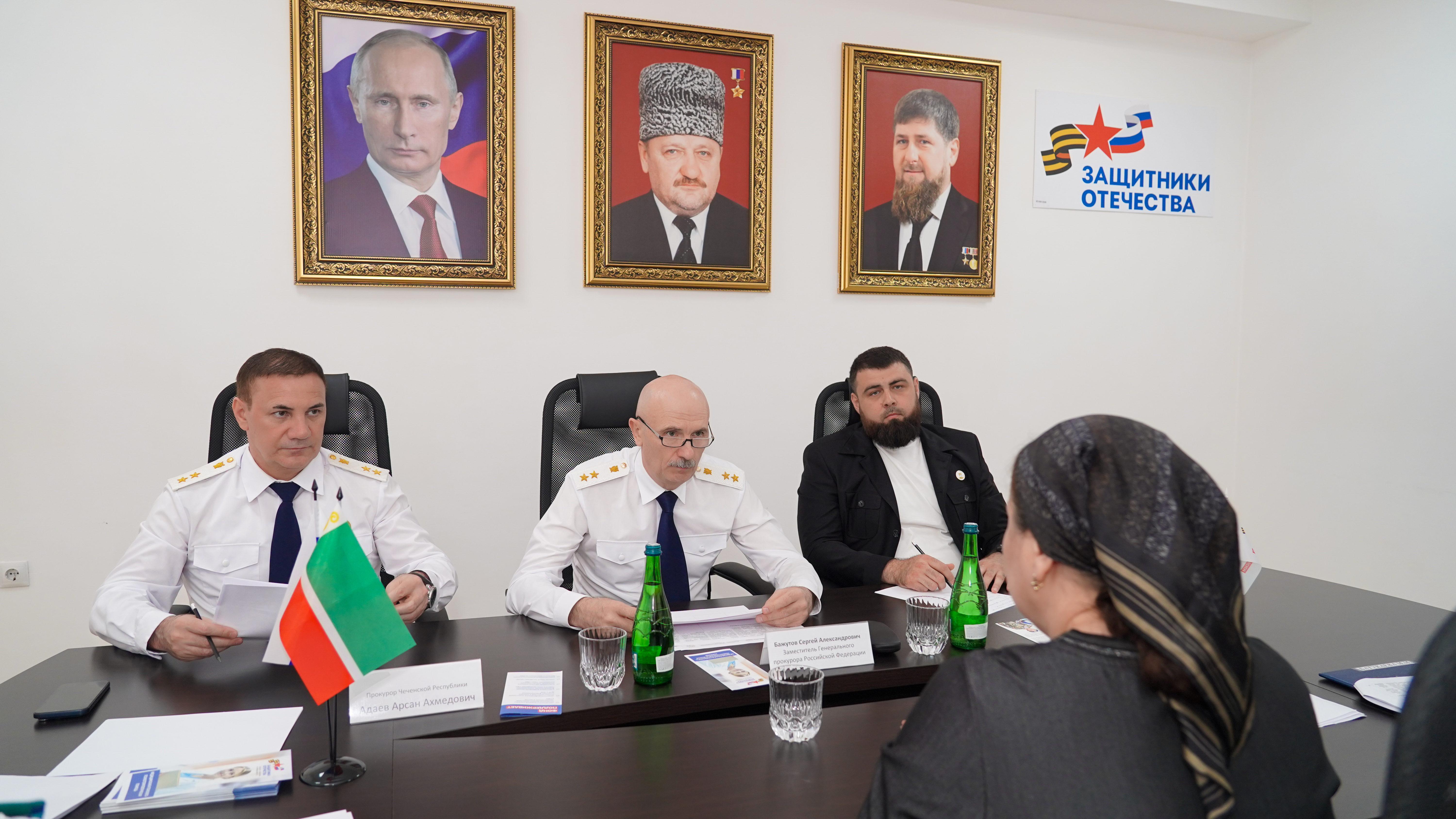 Заместитель Генерального прокурора Российской Федерации Сергей Бажутов провел в Чеченской Республике личный прием участников специальной военной операции и членов их семей 