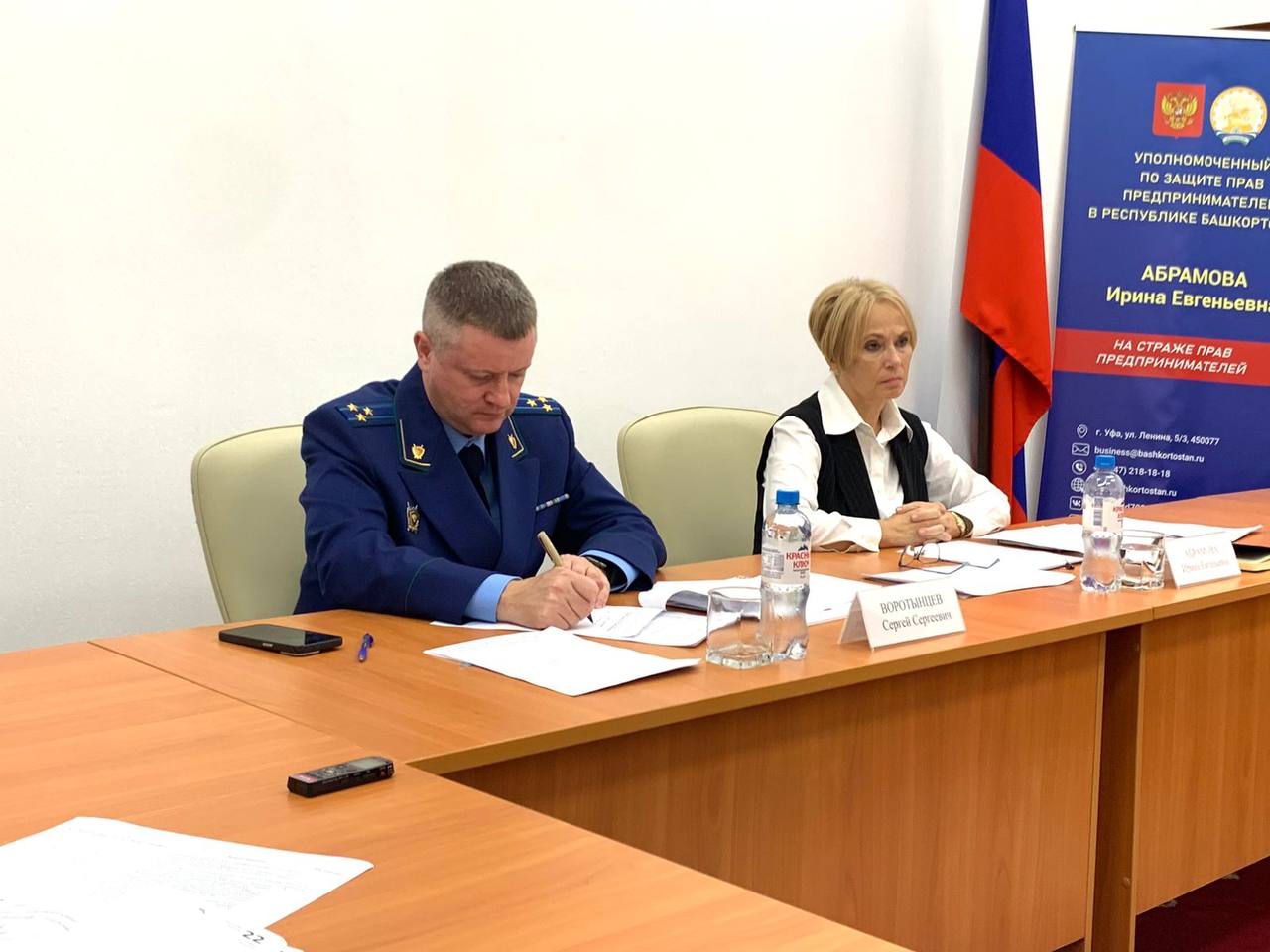 Заместитель прокурора республики совместно с бизнес-омбудсменом провели прием предпринимателей