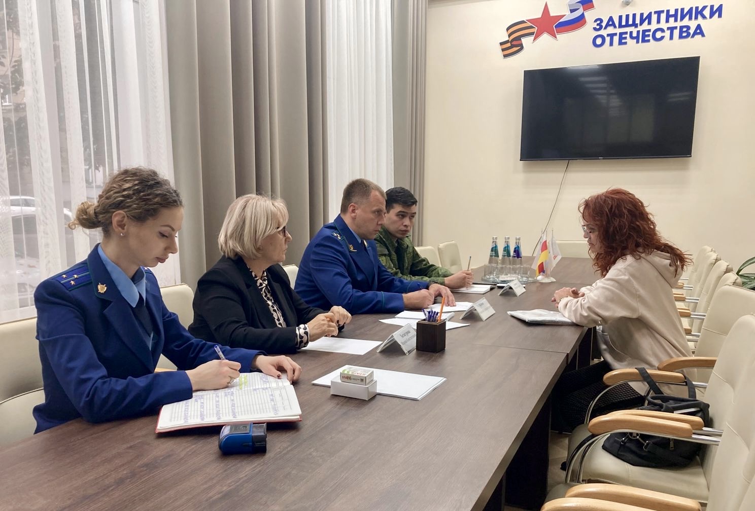 Заместителем прокурора Республики Северная Осетия – Алания Николаем Клёповым проведен личный прием участников специальной военной операции и членов их семей