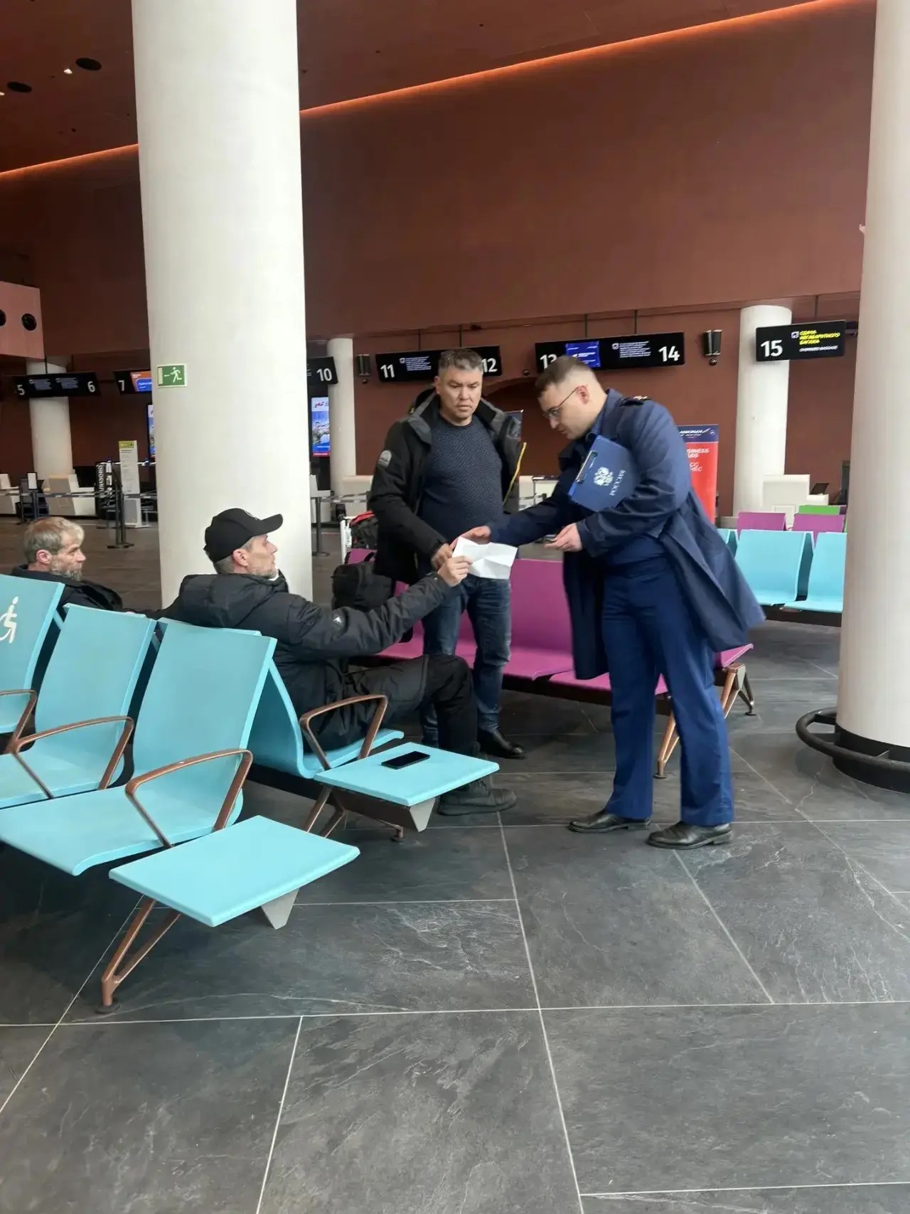 Дальневосточная транспортная прокуратура отреагировала на публикацию в соцмедиа о нарушении прав пассажиров задержанного рейса Петропавловск-Камчатский - Северо-Курильск авиакомпании «Тайга»