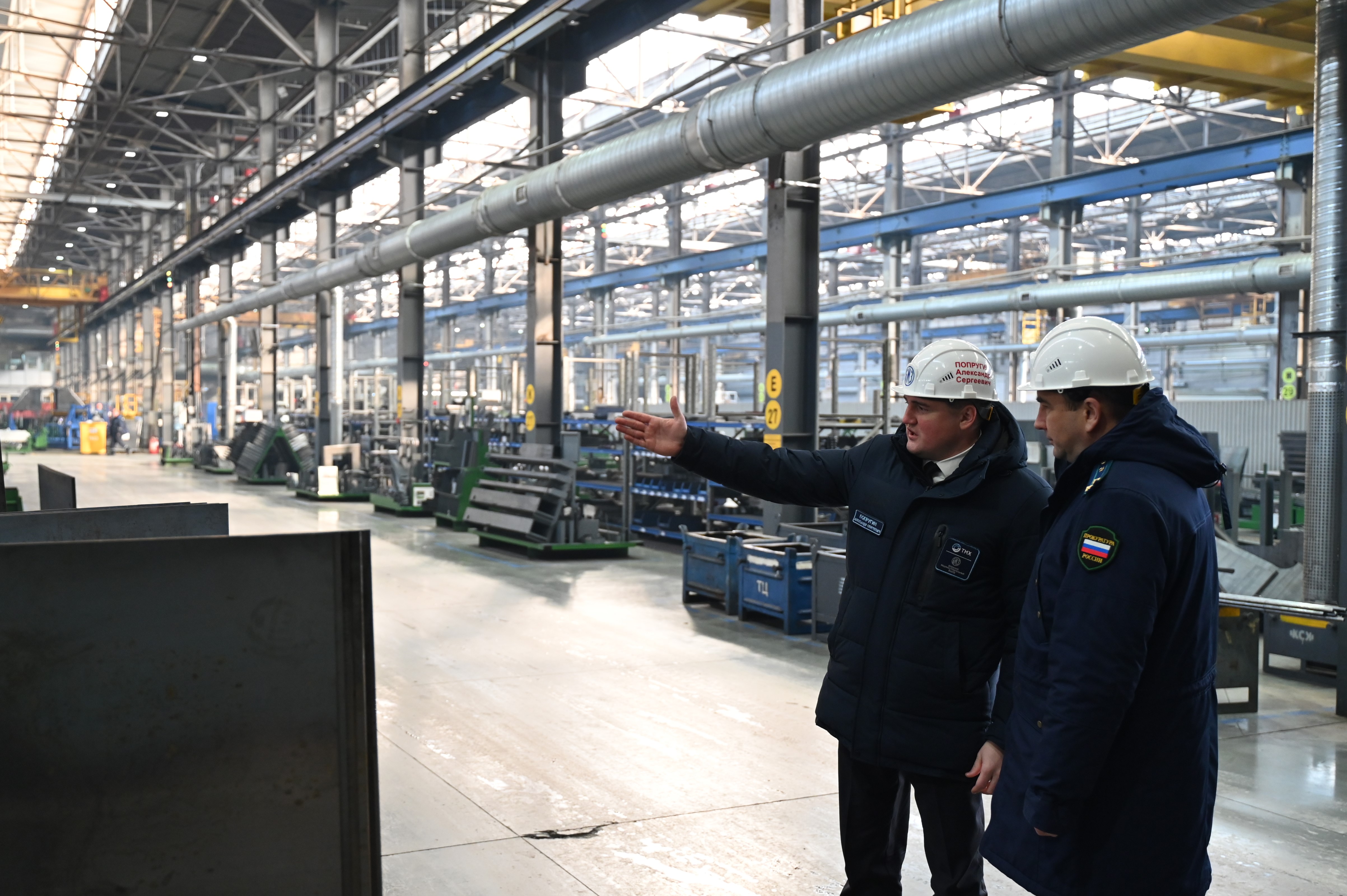 Прокурор Брянской области Владимир Мосин встретился с генеральным директором Брянского машиностроительного завода и провел личный прием работников предприятия