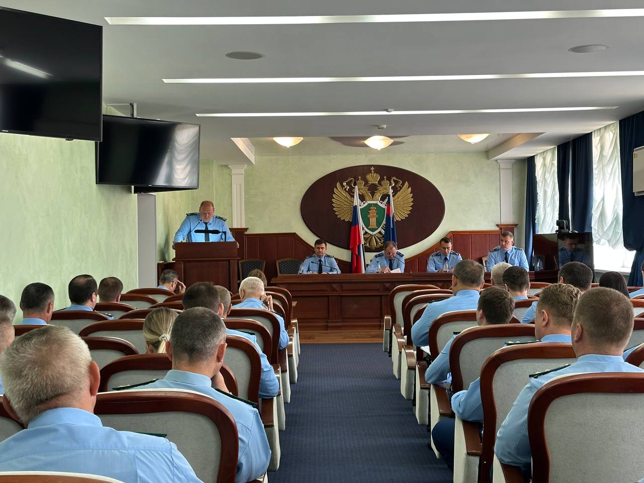 В прокуратуре области на заседании коллегии обсуждены вопросы состояния законности и практике прокурорского надзора за исполнением бюджетного законодательства, в том числе при реализации государственных и муниципальных программ в сфере водоснабжения и водоотведения