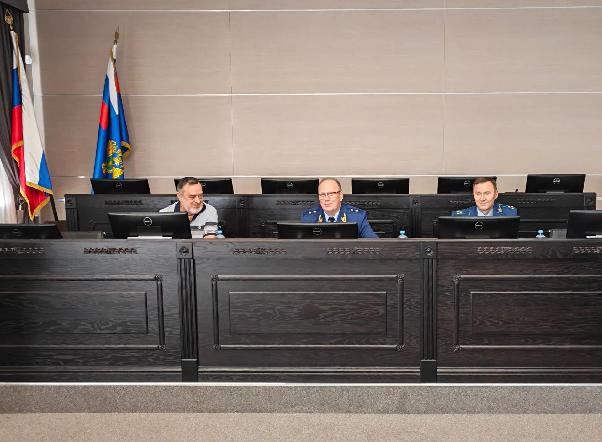 В прокуратуре республики состоялась встреча с абитуриентами и подписание договоров о целевом обучении по направлениям прокуратуры Республики Коми