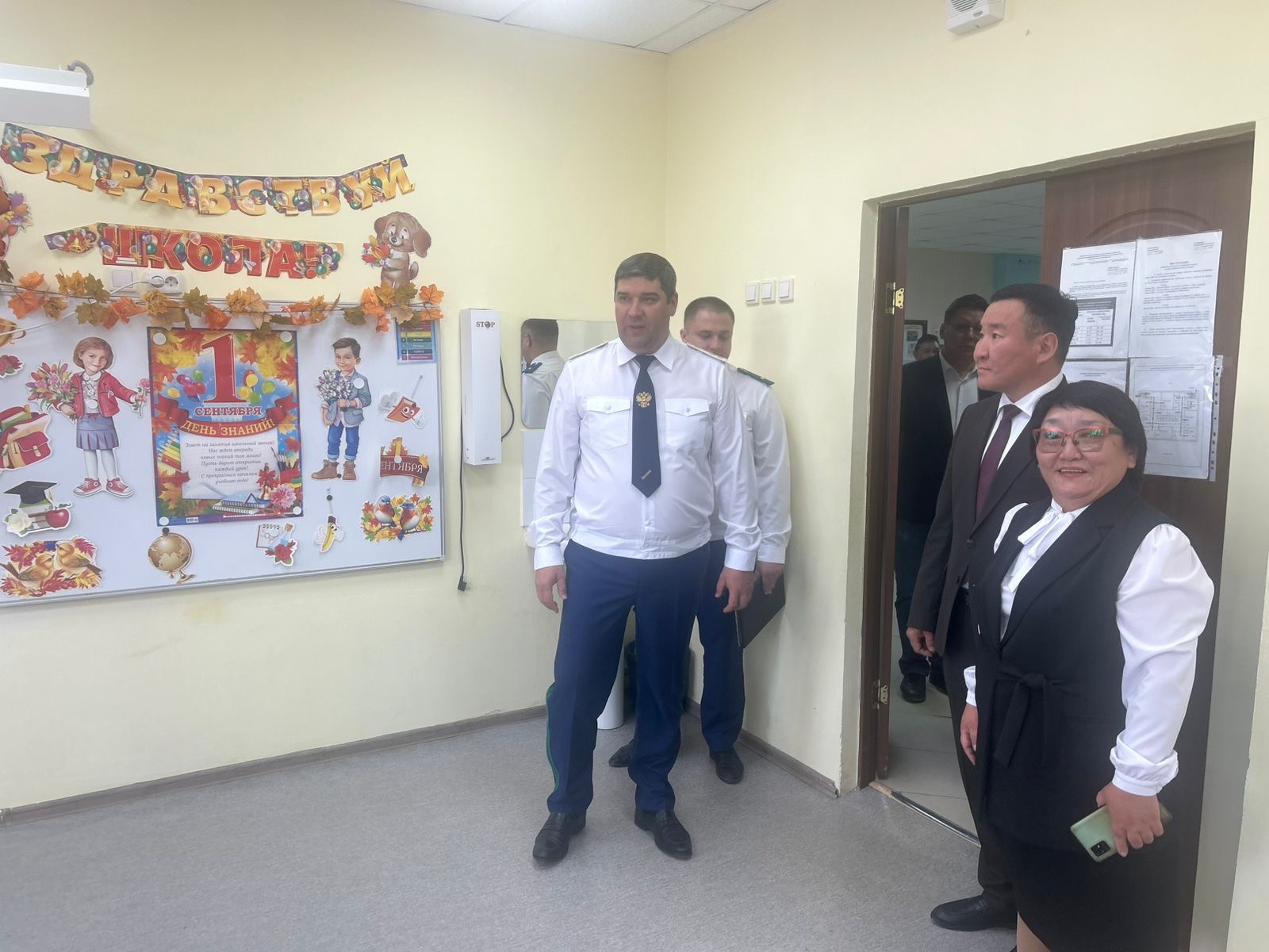 Прокуроры приняли участие в мероприятиях, посвященных началу нового учебного года