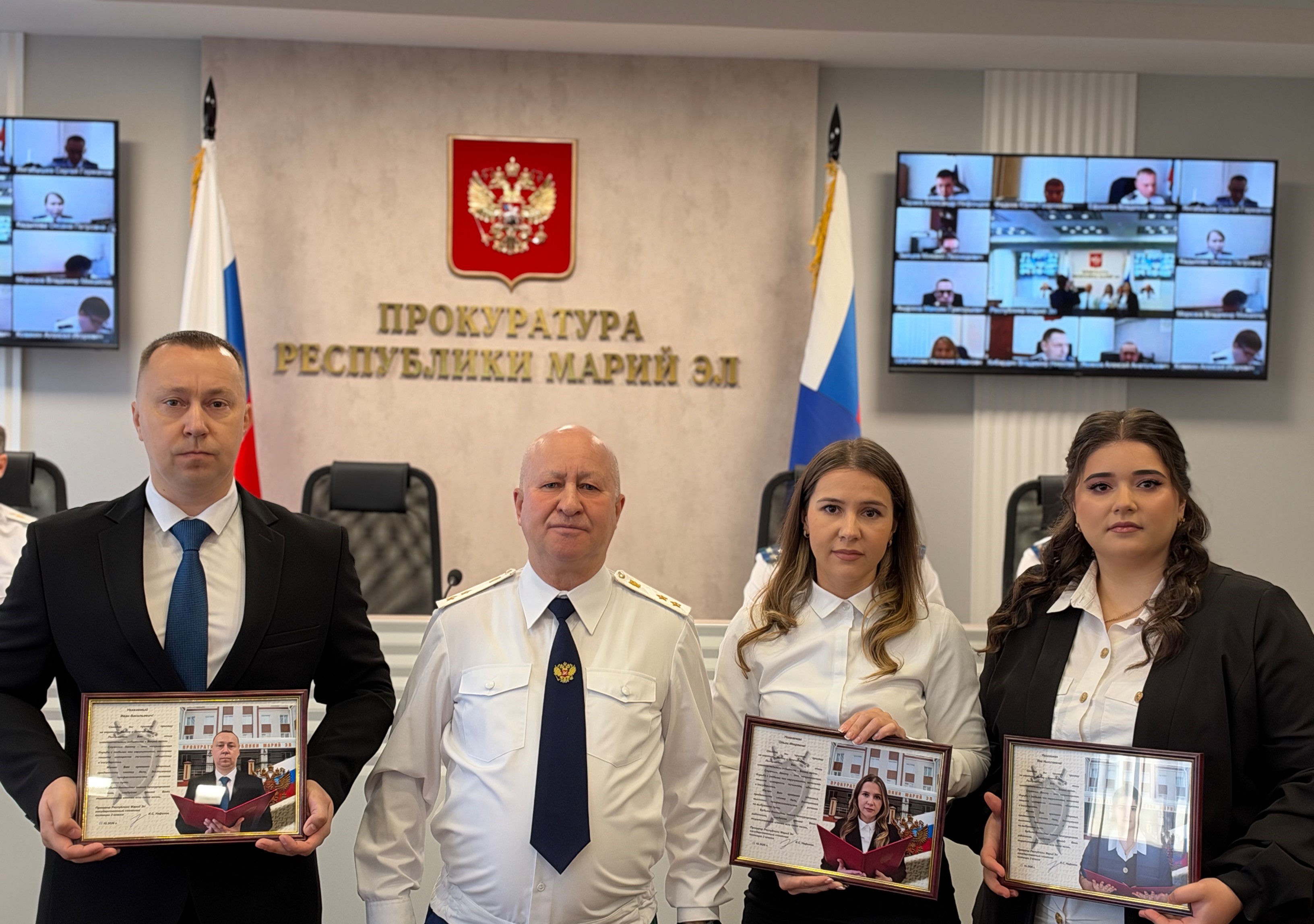 Молодые специалисты приняли присягу прокурора
