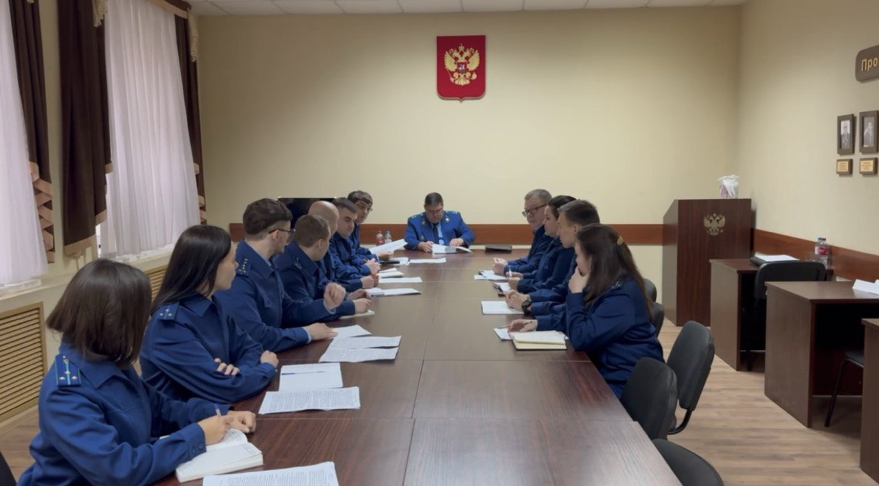 Заместитель прокурора республики Андрей Маркин провел личный прием граждан и посетил строительные площадки социальных объектов в Уфе