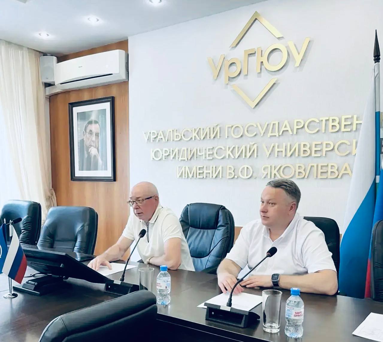 Прокурор республики  Ботвинкин Евгений Борисович встретился со студентами УрГЮУ имени В.Ф. Яковлева