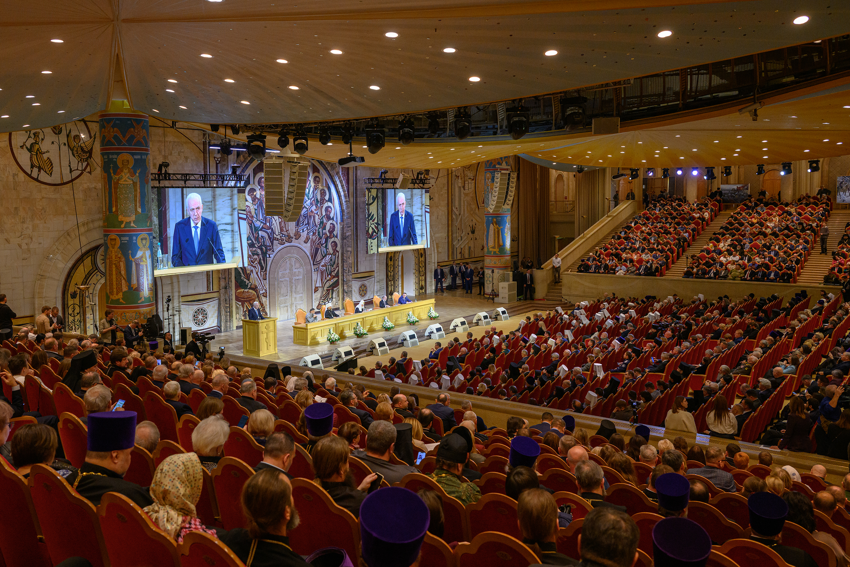 Александр Гуцан принял участие в пленарном заседании XXVII Всемирного Русского Народного Собора