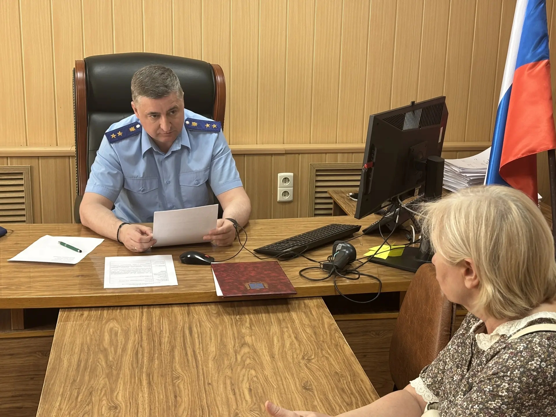 Прокурор Саратовской области Сергей Филипенко провел в Аткарске выездной личный прием граждан