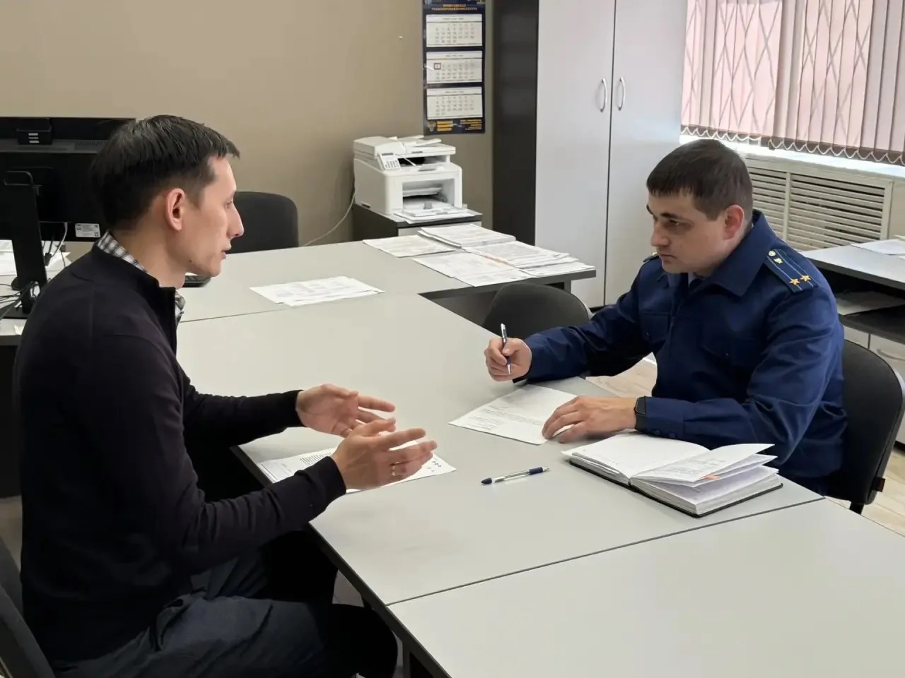 По поручению Приволжского транспортного прокурора Максима Сурова 05 мая 2026 года проведен прием предпринимателей
