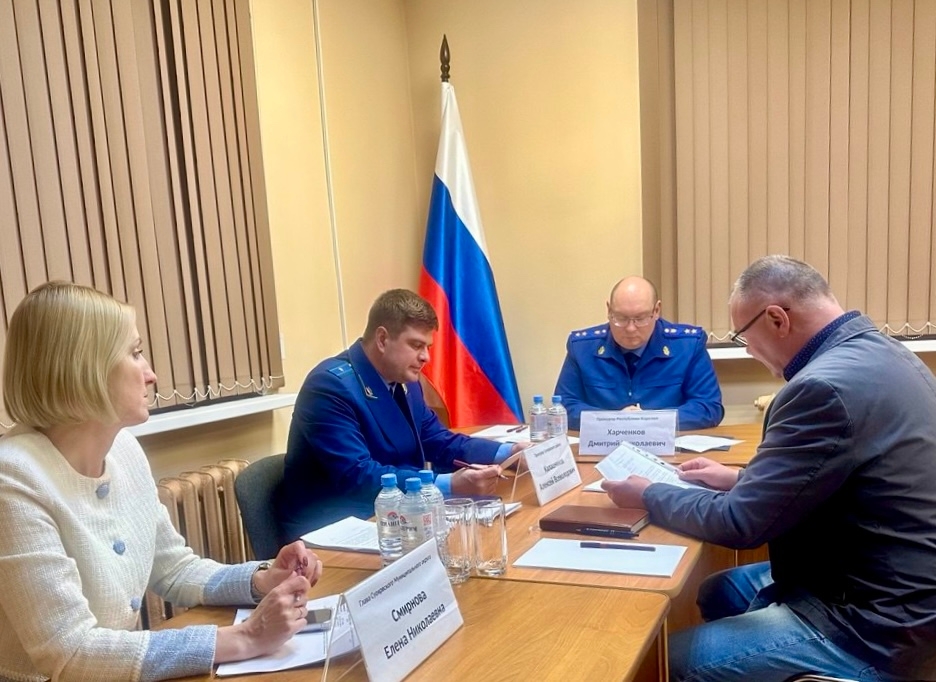 Прокурор республики Дмитрий Харченков совершил рабочую поездку в Суоярвский муниципальный округ