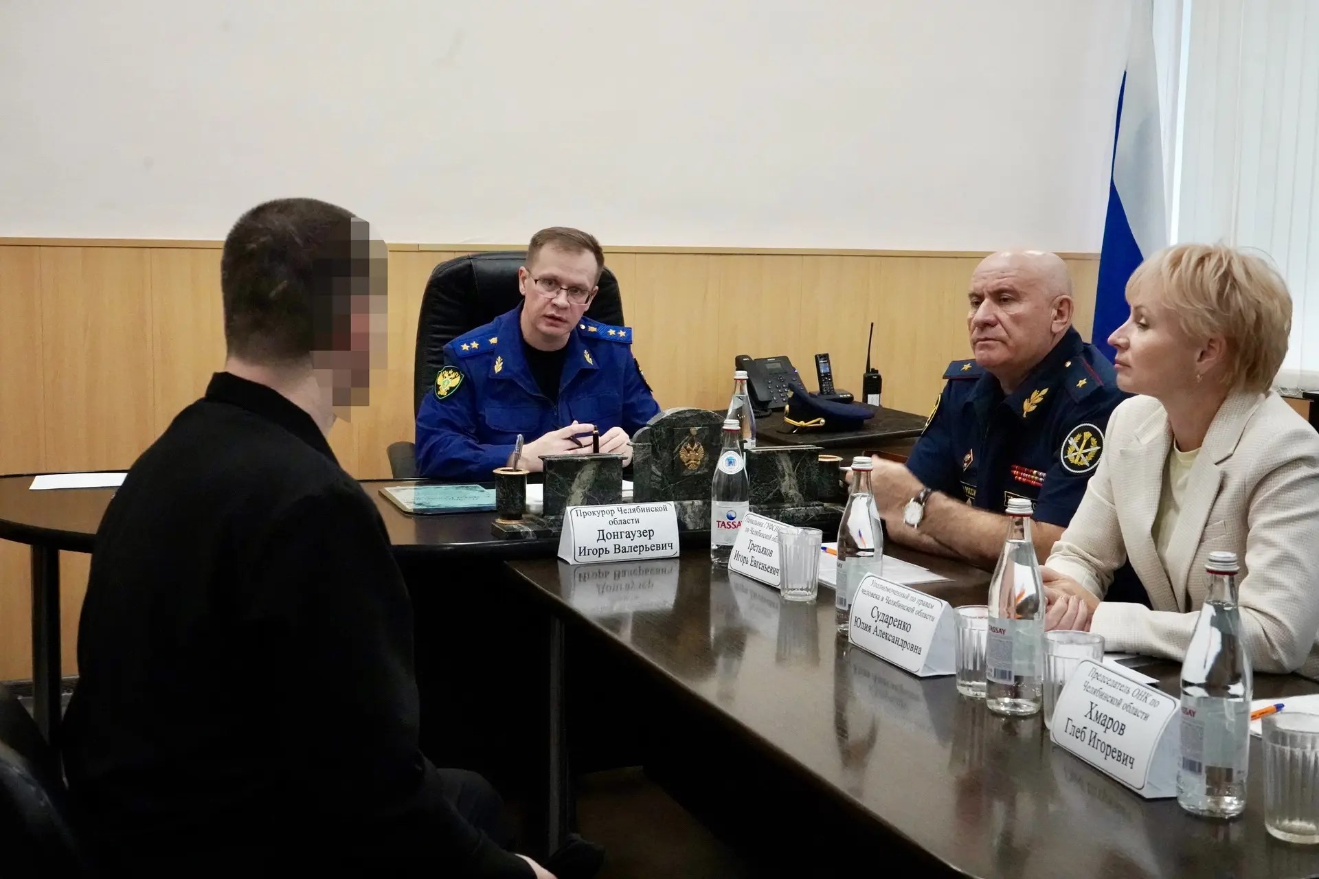 Прокурор области Игорь Донгаузер провел проверку в специализированном лечебном учреждении ГУФСИН