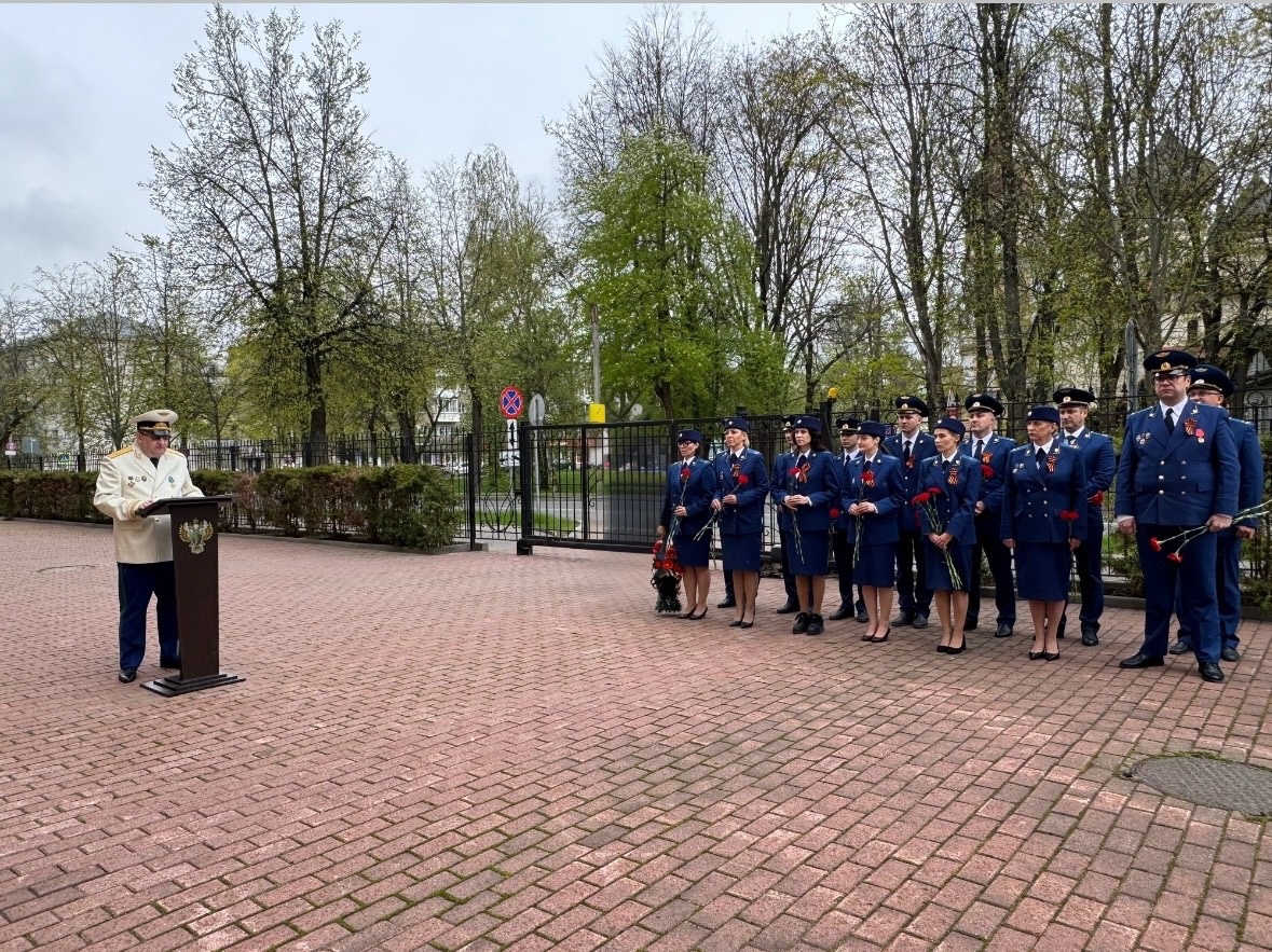 Прокурор области Сергей Швецов и работники ведомства приняли участие в торжественном мероприятии, посвященном 80-й годовщине Победы в Великой Отечественной войне
