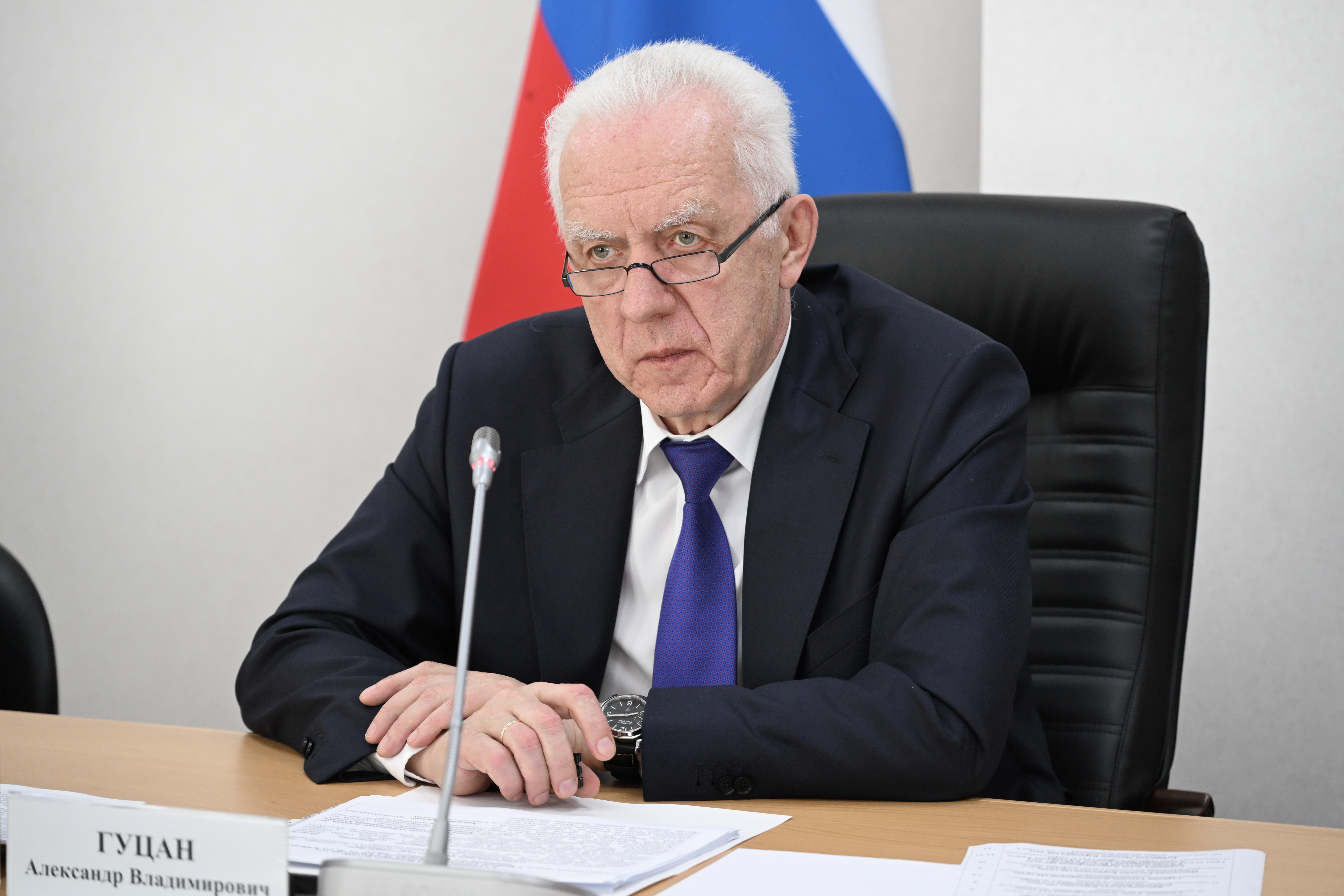 В Екатеринбурге Александр Гуцан провел личный прием граждан