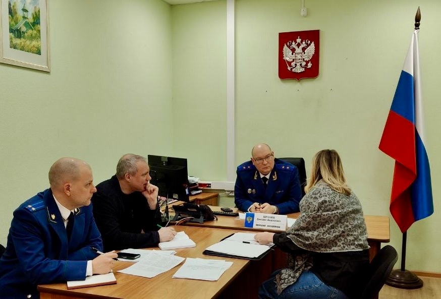 Прокурор республики Дмитрий Харченков совершил рабочую поездку в Пряжинский национальный муниципальный район