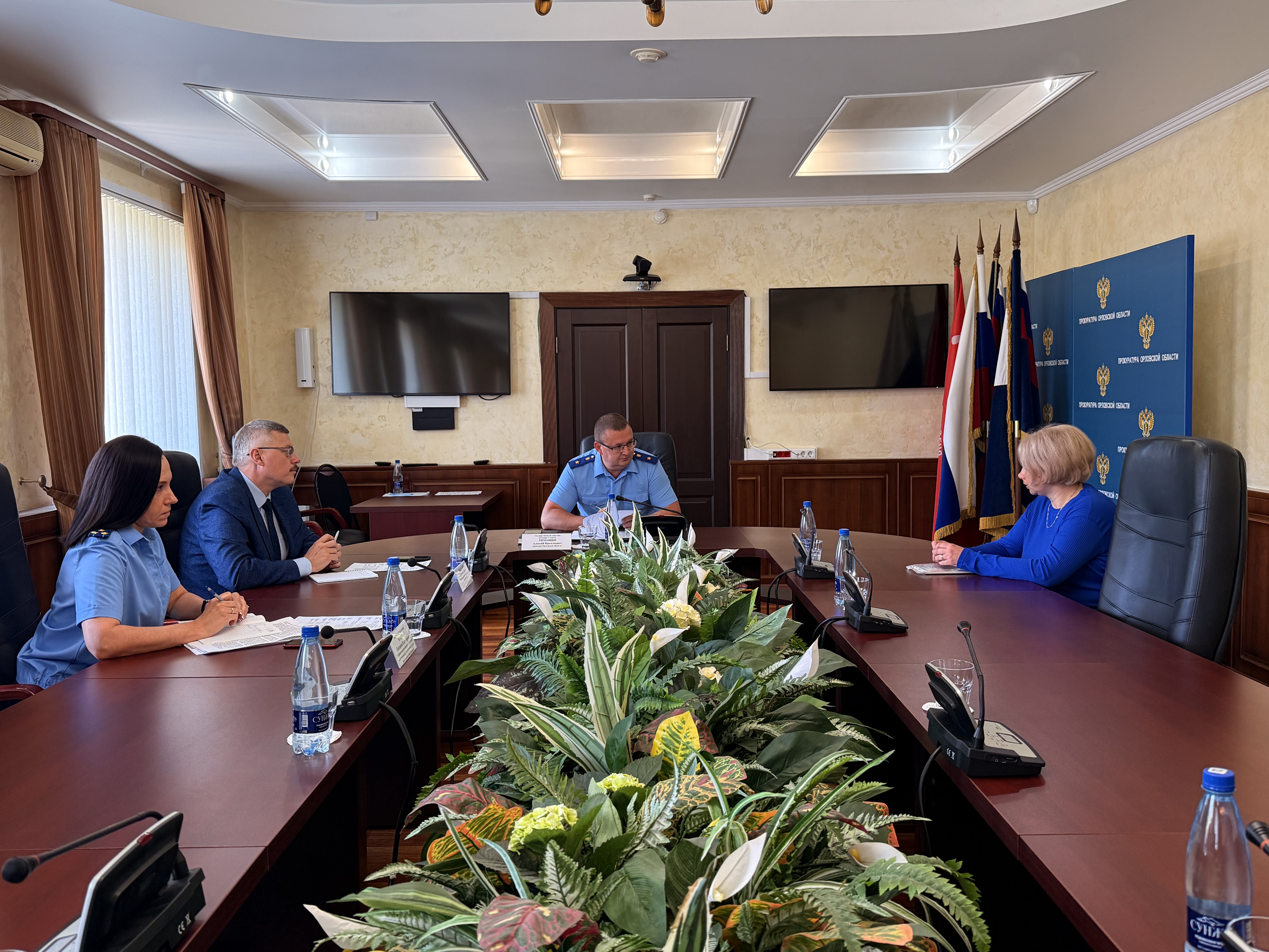 Прокурор региона и Уполномоченный по правам ребенка в Орловской области провели совместный прием граждан по вопросам защиты прав детей 