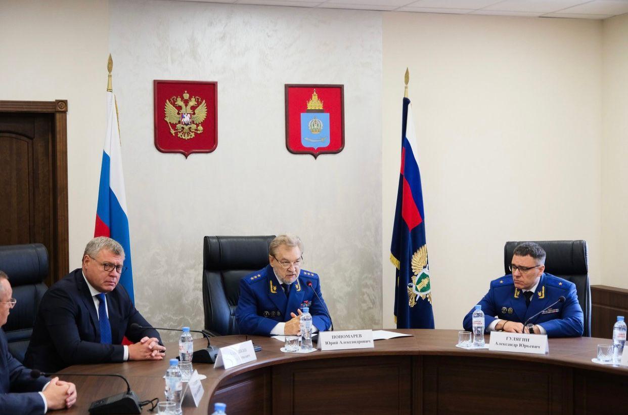 Заместитель Генерального прокурора Российской Федерации представил коллективу прокуратуры нового прокурора Астраханской области Александра Гулягина
