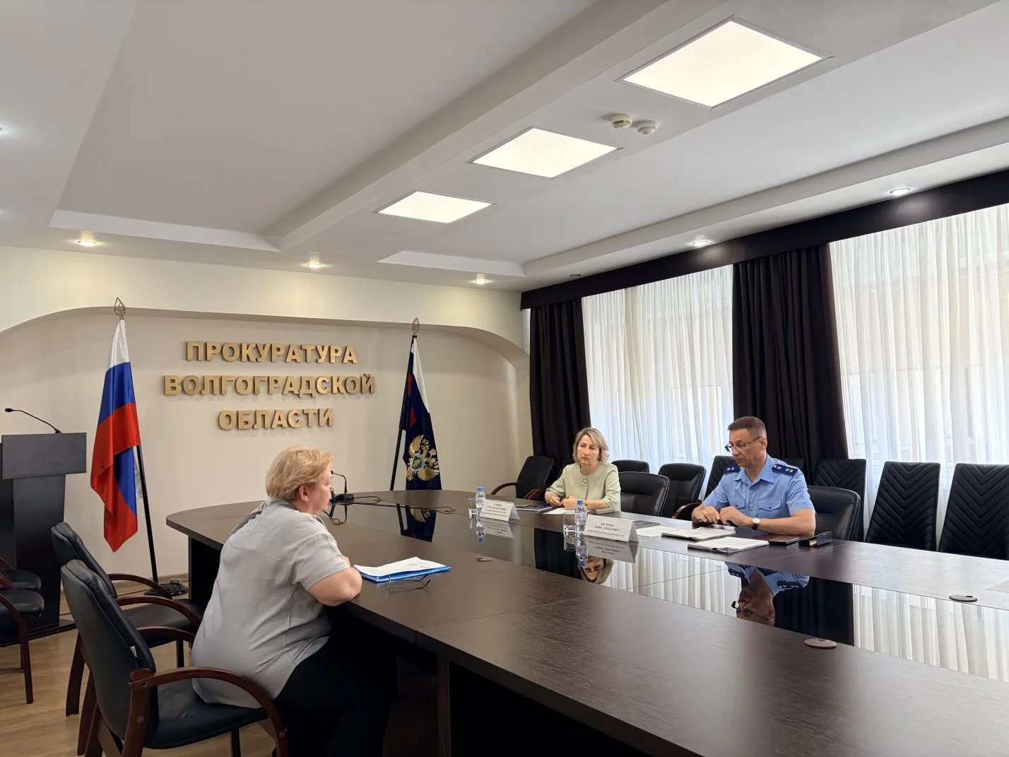 Прокурор Волгоградской области провел личный прием предпринимателей