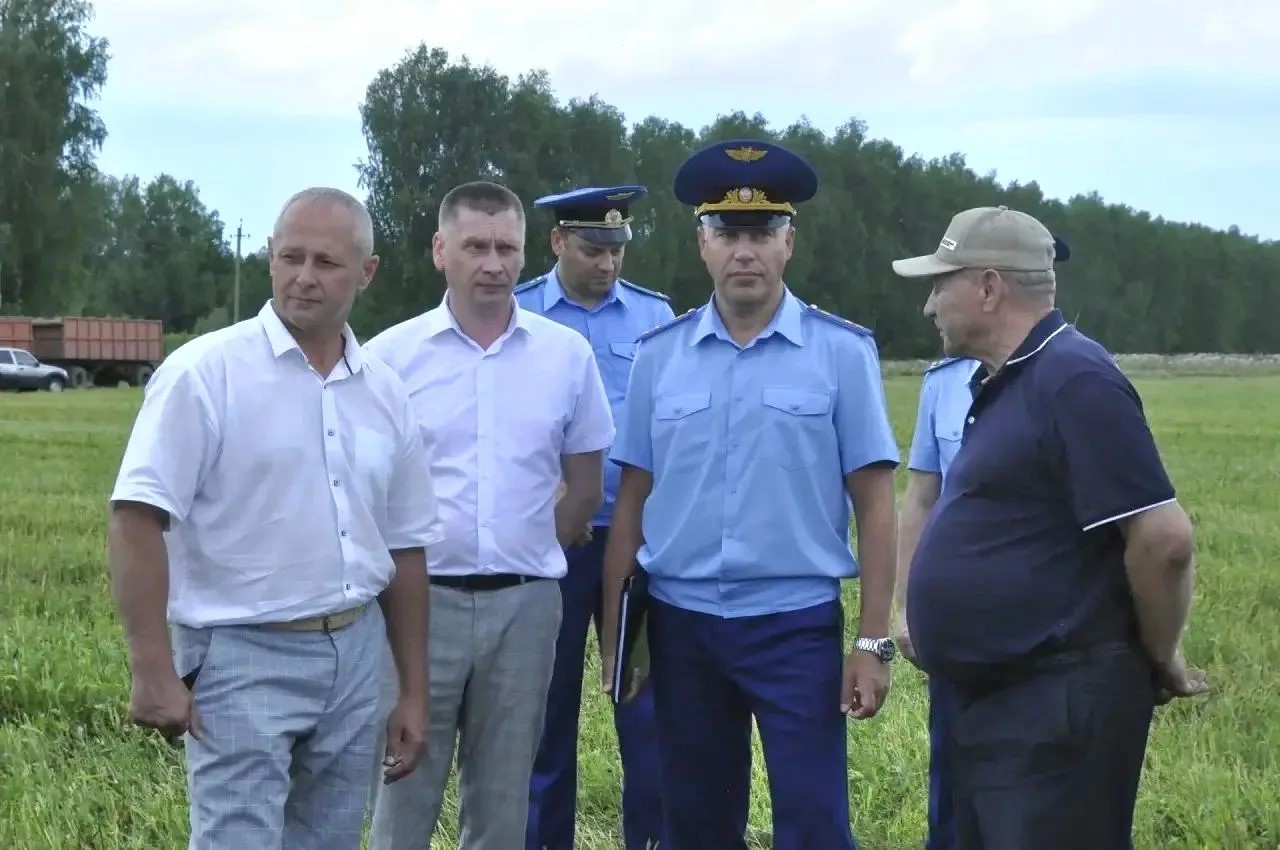 Прокурор республики в рамках работы мобильной приемной посетил Краснослободский район