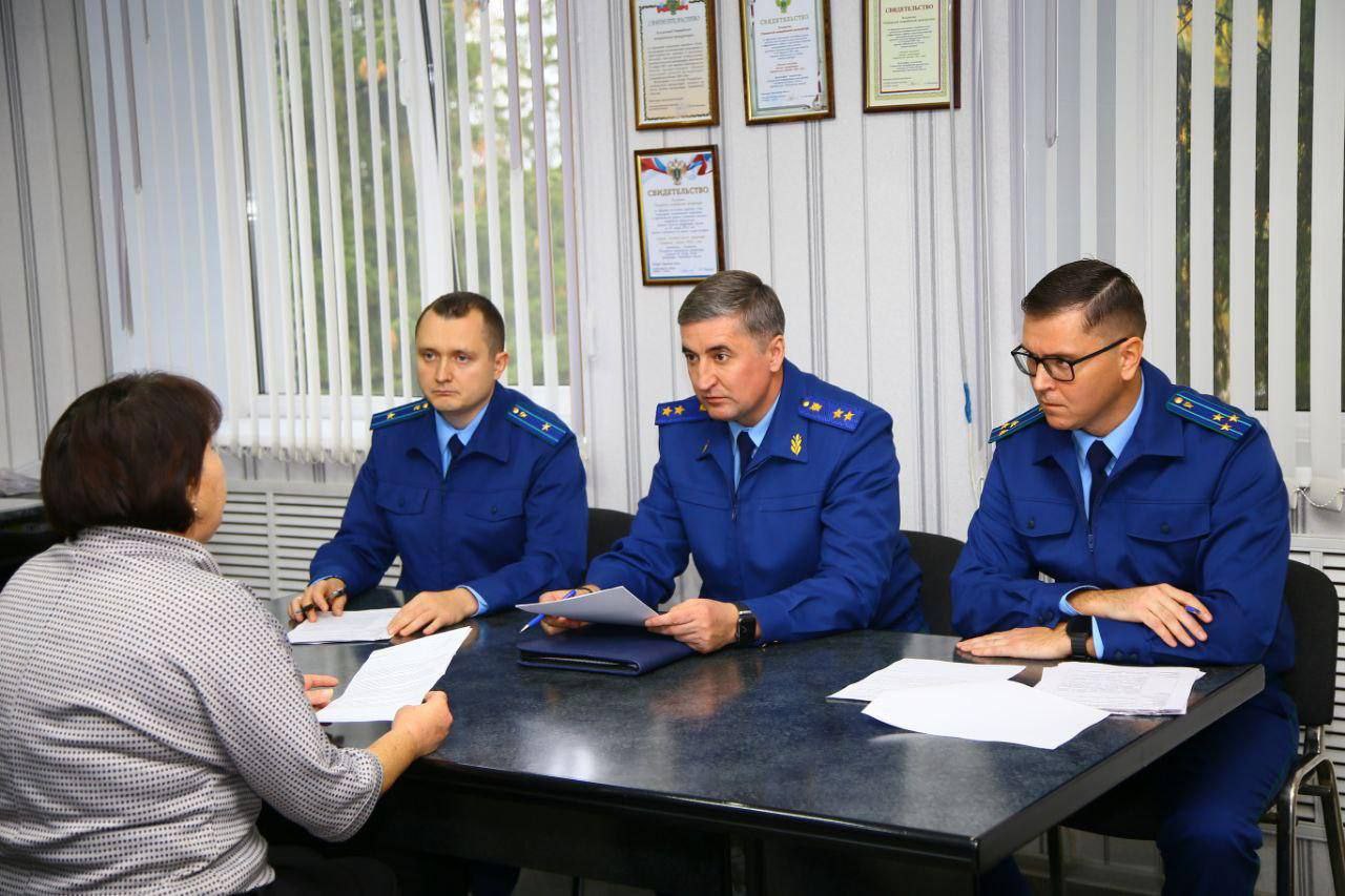 Прокурор Саратовской области Сергей Филипенко провел личный прием жителей Ртищевского района